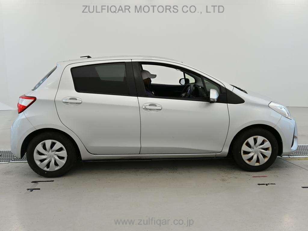 TOYOTA VITZ 2018 Image 3
