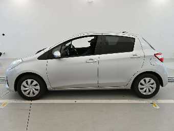 TOYOTA VITZ 2018 Image 4