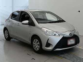 TOYOTA VITZ 2018 Image 5