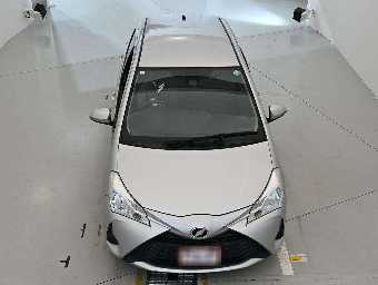 TOYOTA VITZ 2018 Image 7
