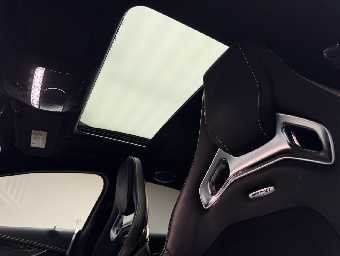 MERCEDES AMG GT 2019 Image 54