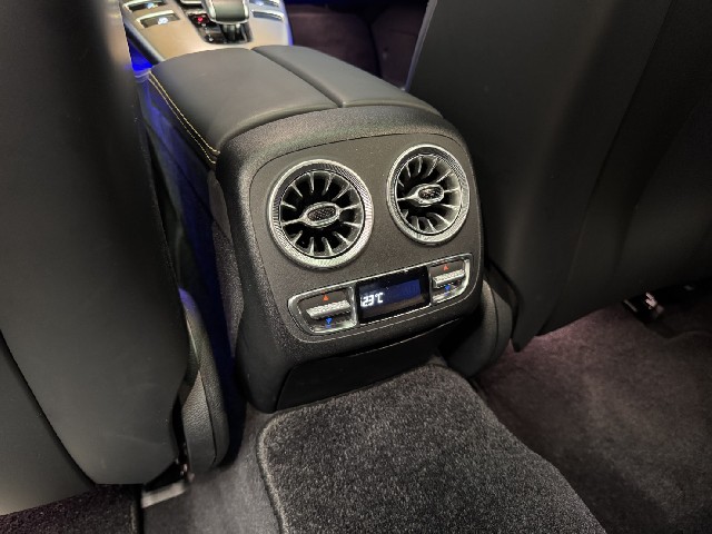 MERCEDES AMG GT 2019 Image 62