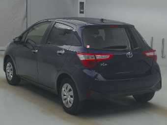 TOYOTA VITZ 2018 Image 4
