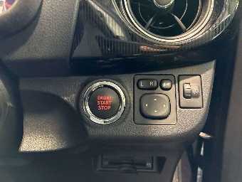 TOYOTA VITZ 2018 Image 6