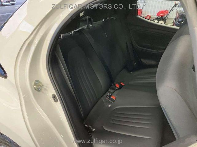 TOYOTA YARIS 2021 Image 10