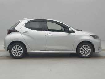 TOYOTA YARIS 2021 Image 6