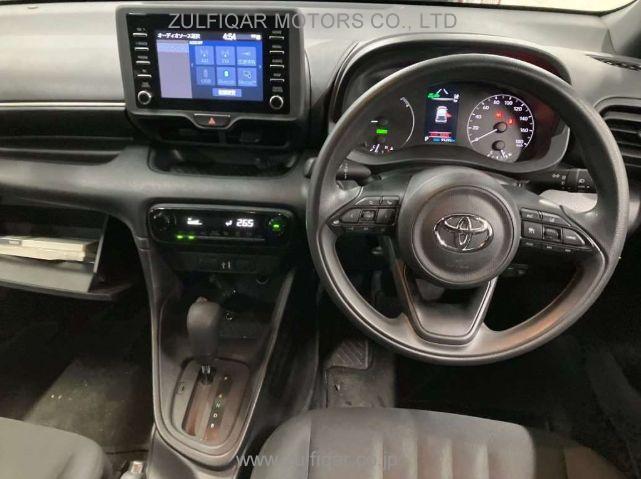 TOYOTA YARIS 2021 Image 8