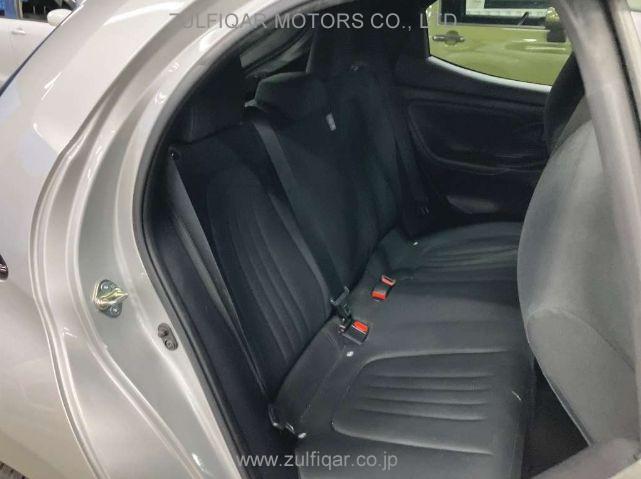TOYOTA YARIS 2021 Image 10