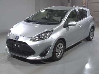 TOYOTA AQUA 2020 Image 1