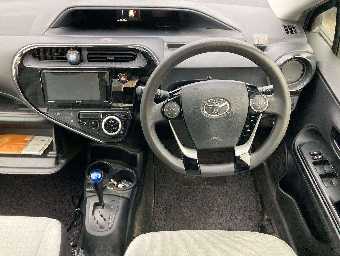 TOYOTA AQUA 2020 Image 6