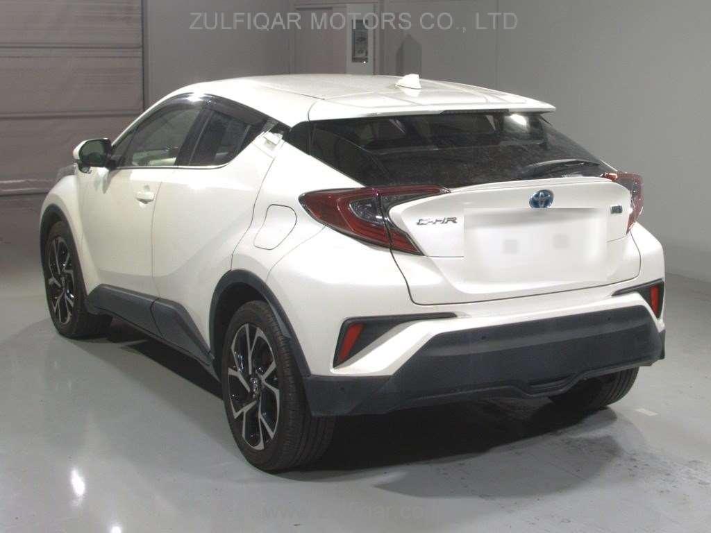 TOYOTA C-HR 2018 Image 4