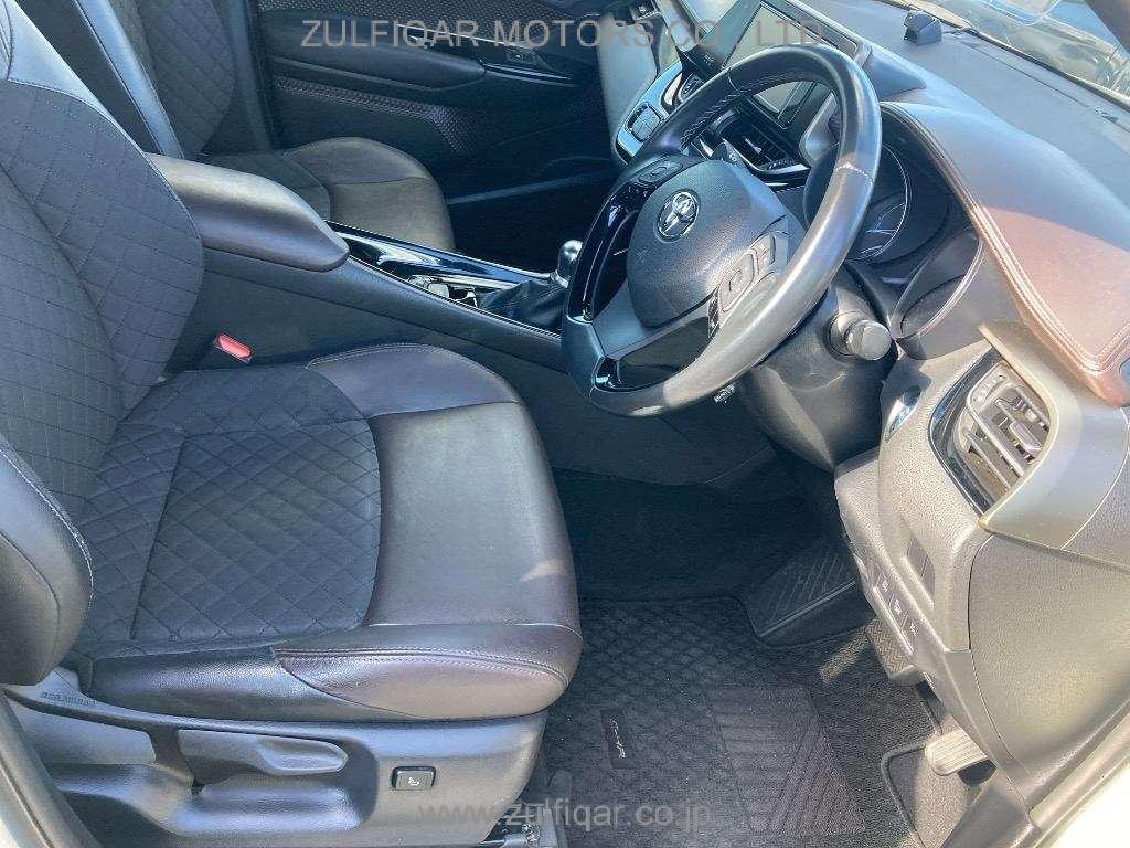 TOYOTA C-HR 2018 Image 5