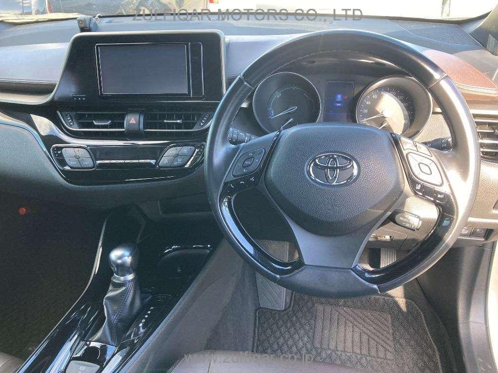 TOYOTA C-HR 2018 Image 6