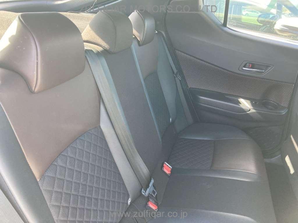 TOYOTA C-HR 2018 Image 7