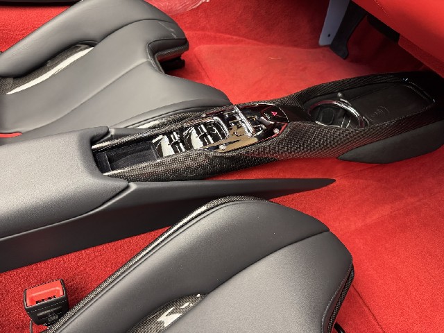 FERRARI 296GTS 2025 Image 44