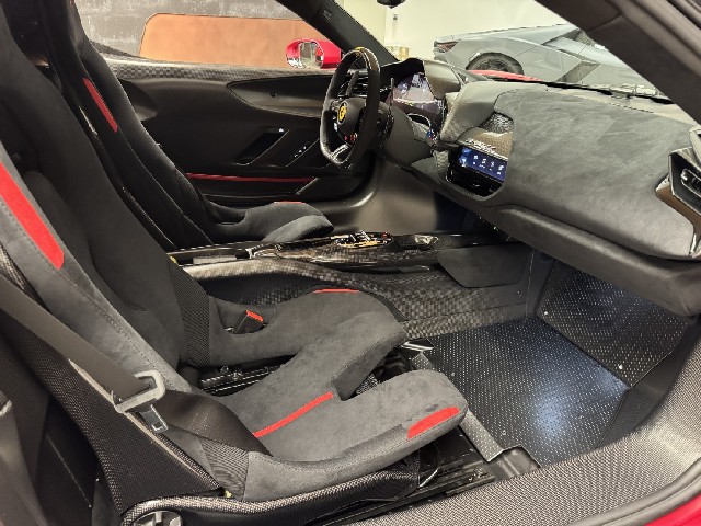 FERRARI SF90 STRADALE 2026 Image 19