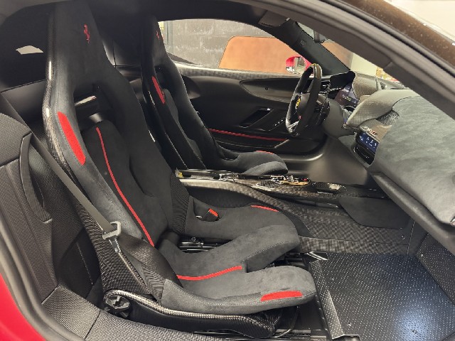 FERRARI SF90 STRADALE 2026 Image 20