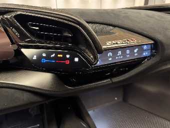 FERRARI SF90 STRADALE 2026 Image 46