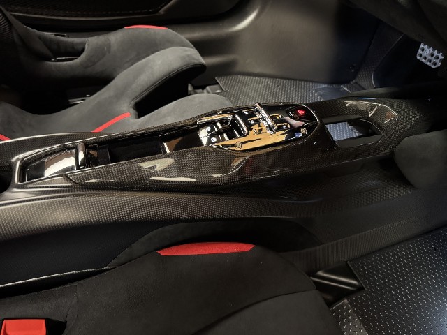 FERRARI SF90 STRADALE 2026 Image 59