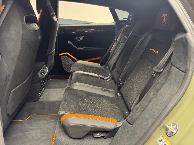 LAMBORGHINI URUS 2025 Image 20