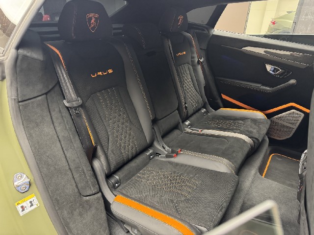 LAMBORGHINI URUS 2025 Image 23