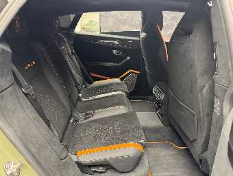LAMBORGHINI URUS 2025 Image 18