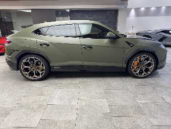 LAMBORGHINI URUS 2025 Image 4