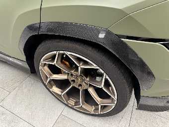 LAMBORGHINI URUS 2025 Image 32