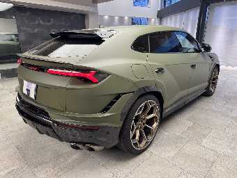 LAMBORGHINI URUS 2025 Image 6