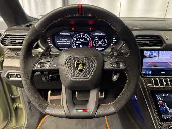 LAMBORGHINI URUS 2025 Image 46
