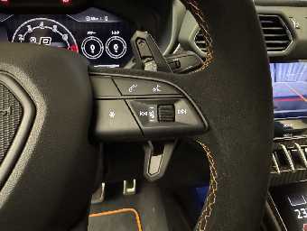 LAMBORGHINI URUS 2025 Image 48