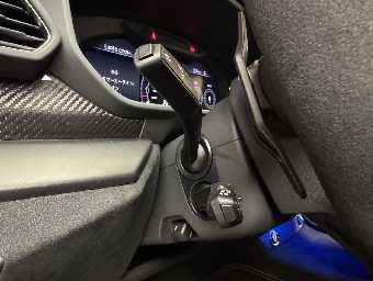 LAMBORGHINI URUS 2025 Image 49