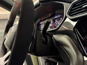 LAMBORGHINI URUS 2025 Image 50