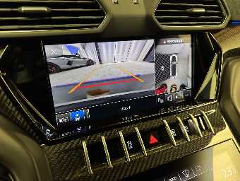 LAMBORGHINI URUS 2025 Image 56