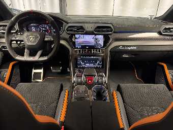 LAMBORGHINI URUS 2025 Image 62
