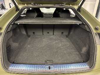 LAMBORGHINI URUS 2025 Image 65