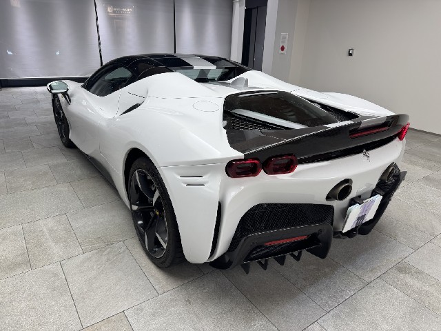 FERRARI SF90 SPIDER 2023 Image 21