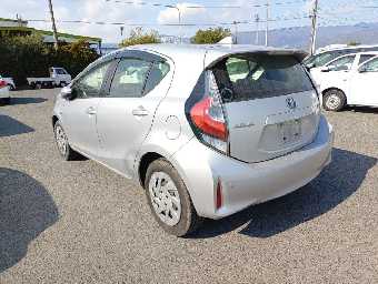 TOYOTA AQUA 2019 Image 4