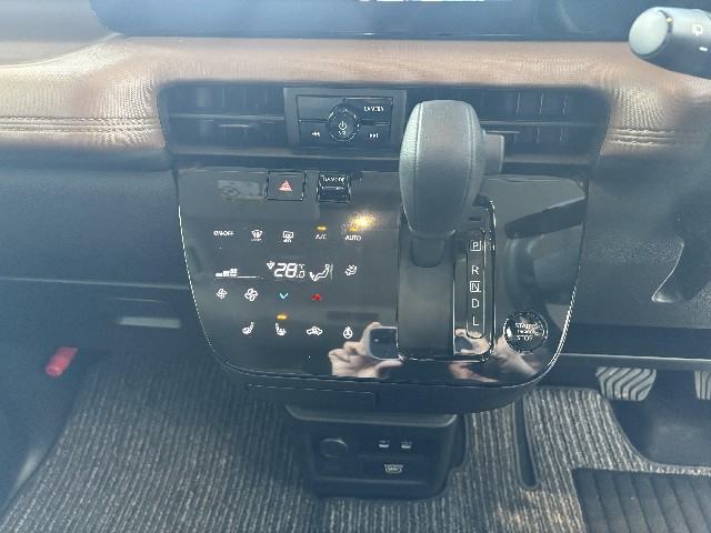 NISSAN ROOX 2025 Image 44