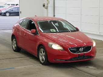 VOLVO V40 2016 Image 1