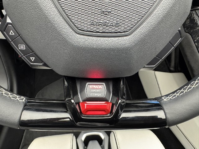 LAMBORGHINI HURACAN 2021 Image 49