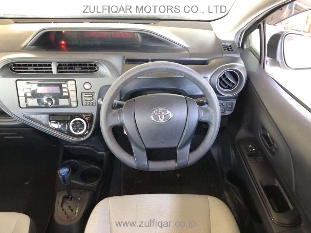 TOYOTA AQUA 2019 Image 6