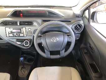 TOYOTA AQUA 2019 Image 6