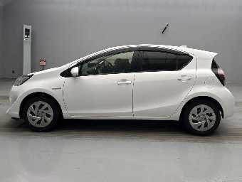 TOYOTA AQUA 2020 Image 5