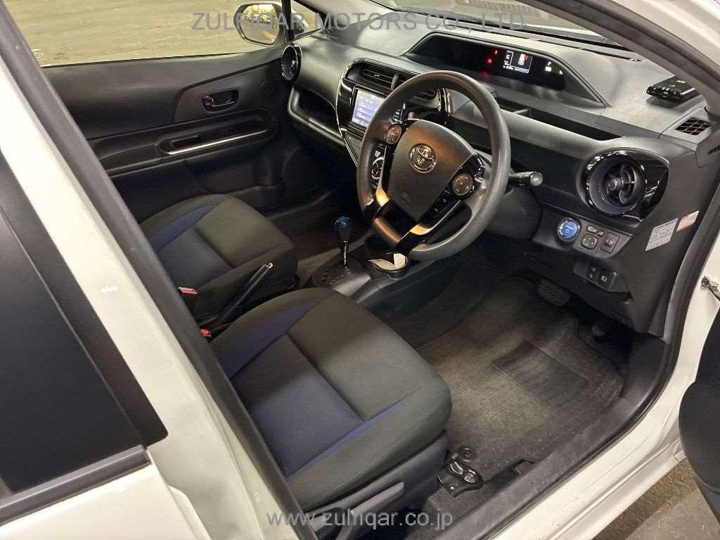 TOYOTA AQUA 2020 Image 7