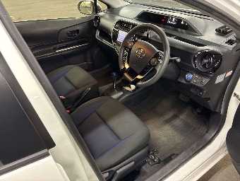 TOYOTA AQUA 2020 Image 7