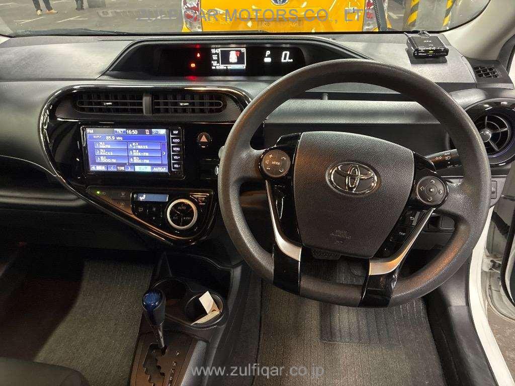 TOYOTA AQUA 2020 Image 9