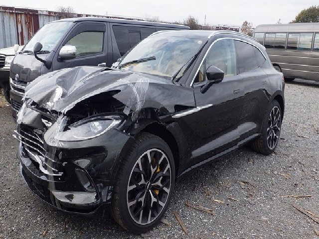 ASTON MARTIN DBX 2021 Image 54