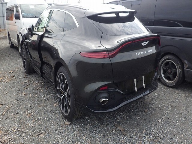 ASTON MARTIN DBX 2021 Image 56