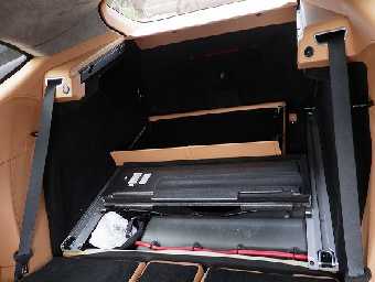 ASTON MARTIN DBX 2021 Image 11